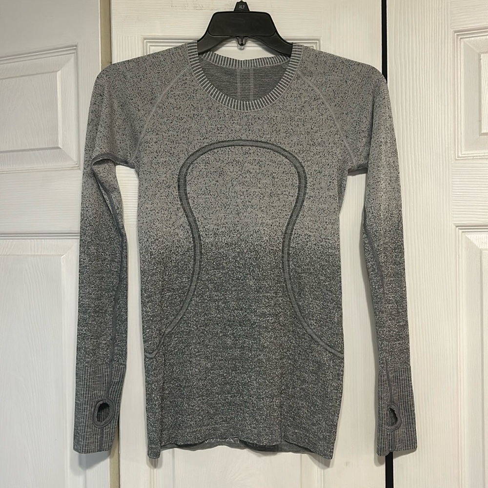 lululemon athletica Gray Long Sleeve Tee